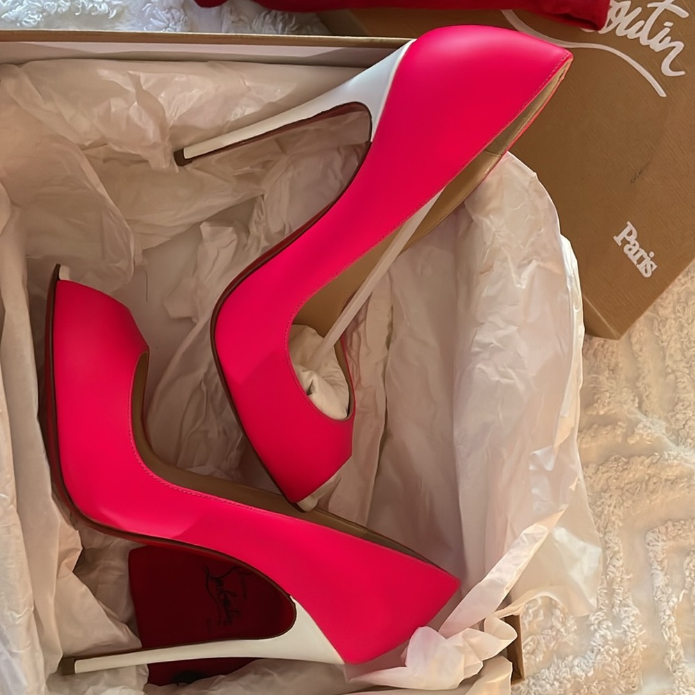 Size 36 pink Christian louboutin peep toe heels